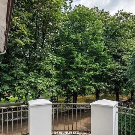 Emilia Bed & Breakfast 4*